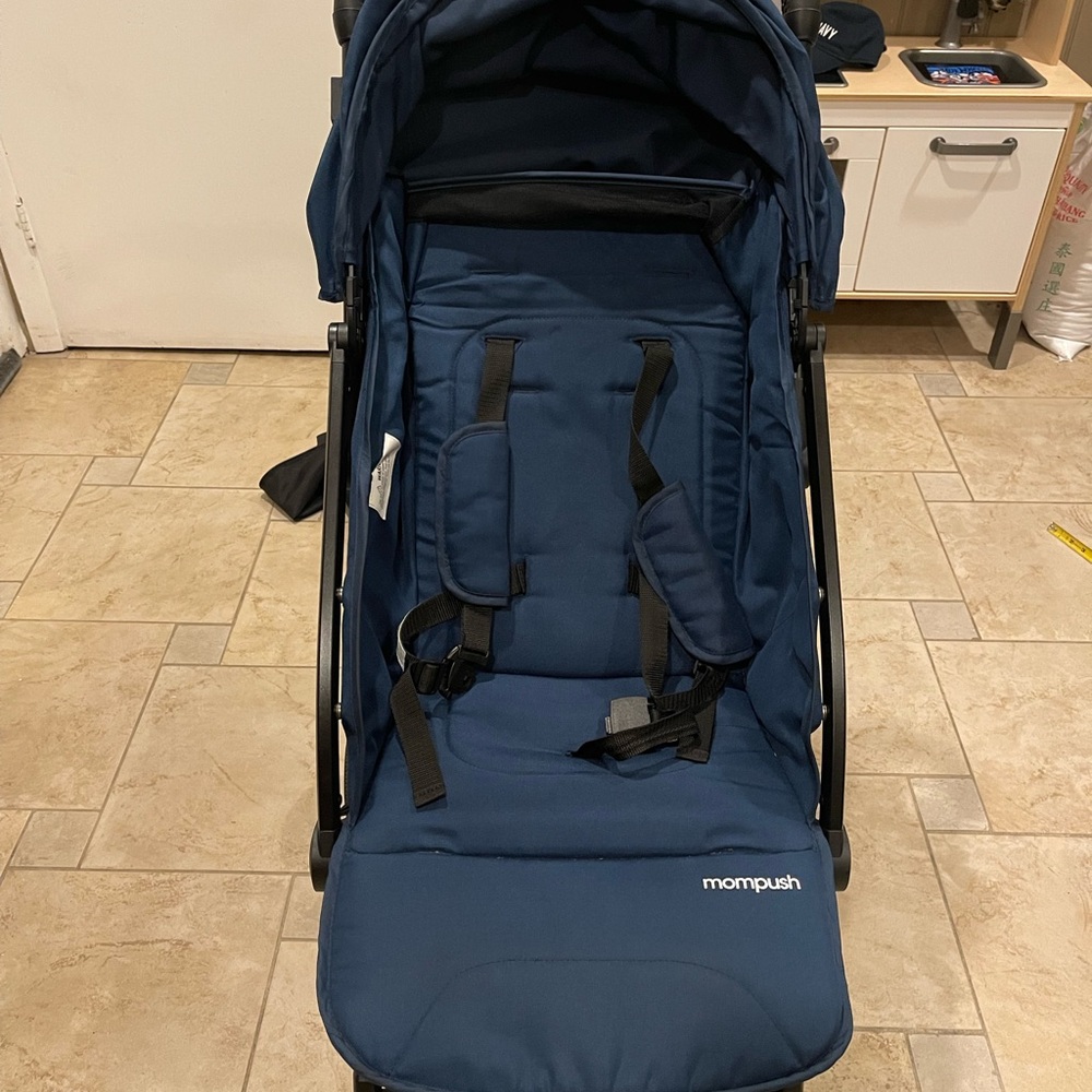 Mompush brand travel stroller